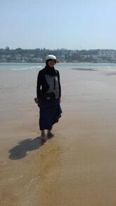 انا من الجديدة، عزباء، 42 سنة هنا من أجل البحث عن شريك لتحقيق زواج عادي تعرف عليّ أكثر من خلال بروفايلي، فربّ صدفة خير من ألف ميعاد.