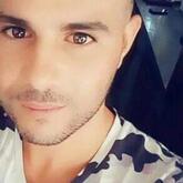 انا من Alhoceima، أعزب، 40 سنة هنا من أجل البحث عن شريك لتحقيق زواج عادي تعرف عليّ أكثر من خلال بروفايلي، فربّ صدفة خير من ألف ميعاد.