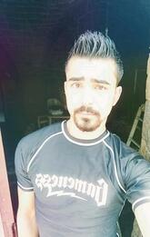 انا من طرابلس، أعزب، 27 سنة هنا من أجل البحث عن شريك لتحقيق زواج عادي تعرف عليّ أكثر من خلال بروفايلي، فربّ صدفة خير من ألف ميعاد.