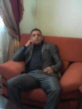 انا من سكيكدة، متزوج، 37 سنة هنا من أجل البحث عن شريك لتحقيق زواج متعدد تعرف عليّ أكثر من خلال بروفايلي، فربّ صدفة خير من ألف ميعاد.