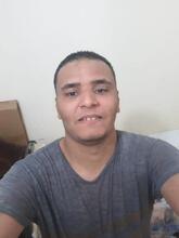 انا من الكويت ، أعزب، 37 سنة هنا من أجل البحث عن شريك لتحقيق زواج عادي تعرف عليّ أكثر من خلال بروفايلي، فربّ صدفة خير من ألف ميعاد.