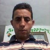 انا من القيروان، أعزب، 38 سنة هنا من أجل البحث عن شريك لتحقيق زواج عادي تعرف عليّ أكثر من خلال بروفايلي، فربّ صدفة خير من ألف ميعاد.
