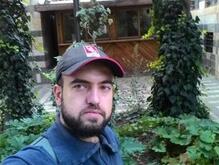 انا أعزب، 37 سنة هنا من أجل البحث عن شريك لتحقيق زواج عادي تعرف عليّ أكثر من خلال بروفايلي، فربّ صدفة خير من ألف ميعاد.