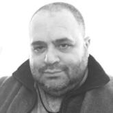 انا من الشيخ زايد، أعزب، 51 سنة هنا من أجل البحث عن شريك لتحقيق زواج عادي تعرف عليّ أكثر من خلال بروفايلي، فربّ صدفة خير من ألف ميعاد.