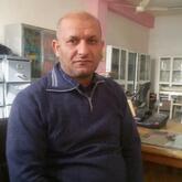 انا من حي اور، متزوج، 50 سنة هنا من أجل البحث عن شريك لتحقيق زواج عادي تعرف عليّ أكثر من خلال بروفايلي، فربّ صدفة خير من ألف ميعاد.