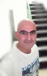 انا مطلق، 50 سنة هنا من أجل البحث عن شريك لتحقيق زواج عادي تعرف عليّ أكثر من خلال بروفايلي، فربّ صدفة خير من ألف ميعاد.