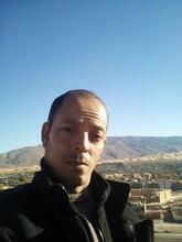 انا من أدرار، أعزب، 43 سنة هنا من أجل البحث عن شريك لتحقيق زواج عادي تعرف عليّ أكثر من خلال بروفايلي، فربّ صدفة خير من ألف ميعاد.