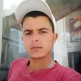 انا من سيدي بوزيد، أعزب، 33 سنة هنا من أجل البحث عن شريك لتحقيق زواج عادي تعرف عليّ أكثر من خلال بروفايلي، فربّ صدفة خير من ألف ميعاد.