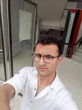 انا من حلب، أعزب، 37 سنة هنا من أجل البحث عن شريك لتحقيق زواج عادي تعرف عليّ أكثر من خلال بروفايلي، فربّ صدفة خير من ألف ميعاد.