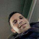 انا أعزب، 47 سنة هنا من أجل البحث عن شريك لتحقيق زواج عادي تعرف عليّ أكثر من خلال بروفايلي، فربّ صدفة خير من ألف ميعاد.