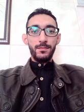 شاب بسيط و متواضع و احب الخير للجميع و مساعدة المحتاجين ديناميكي و متفتح ;احب نشر المحبة متسامح رومنسي ابحث عن حياة مستقرة و هادئة تحت سقف الحب و التفاهم...