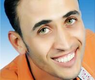انا أعزب، 38 سنة هنا من أجل البحث عن شريك لتحقيق زواج عادي تعرف عليّ أكثر من خلال بروفايلي، فربّ صدفة خير من ألف ميعاد.