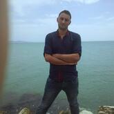 انا من المنستير، أعزب، 33 سنة هنا من أجل البحث عن شريك لتحقيق زواج عادي تعرف عليّ أكثر من خلال بروفايلي، فربّ صدفة خير من ألف ميعاد.