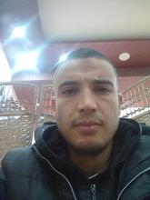 انا من بوسعادة، أعزب، 35 سنة هنا من أجل البحث عن شريك لتحقيق زواج عادي تعرف عليّ أكثر من خلال بروفايلي، فربّ صدفة خير من ألف ميعاد.