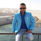 محاسب 34 عاما لدي مشروع خاص أعتقد بصدق أنه من الممكن إعطاء السعادة للناس عندما تكون سعيدًا 
 أنا أحب الرومانسية،والموسيقى اللطيفة.ابحث عن فتاه جذابه وجميله ليس جميله في الشكل...