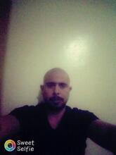 انا من المدية، أعزب، 44 سنة هنا من أجل البحث عن شريك لتحقيق زواج عادي تعرف عليّ أكثر من خلال بروفايلي، فربّ صدفة خير من ألف ميعاد.
