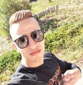 انا أعزب، 28 سنة هنا من أجل البحث عن شريك لتحقيق زواج عادي تعرف عليّ أكثر من خلال بروفايلي، فربّ صدفة خير من ألف ميعاد.