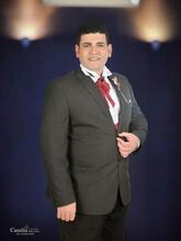 انا من سيدى جابر، متزوج، 40 سنة هنا من أجل البحث عن شريك لتحقيق زواج عادي تعرف عليّ أكثر من خلال بروفايلي، فربّ صدفة خير من ألف ميعاد.