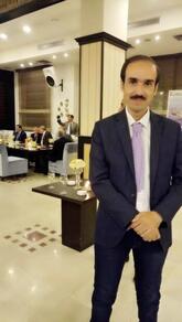 انا أعزب، 43 سنة هنا من أجل البحث عن شريك لتحقيق زواج عادي تعرف عليّ أكثر من خلال بروفايلي، فربّ صدفة خير من ألف ميعاد.