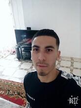 انا من رغاية، أعزب، 28 سنة هنا من أجل البحث عن شريك لتحقيق زواج عادي تعرف عليّ أكثر من خلال بروفايلي، فربّ صدفة خير من ألف ميعاد.