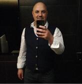 انا مطلق، 47 سنة هنا من أجل البحث عن شريك لتحقيق زواج عادي تعرف عليّ أكثر من خلال بروفايلي، فربّ صدفة خير من ألف ميعاد.
