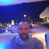 اتا كنت اعمل مرشد سياحي في الغردقه والقاهره انا من اسوان اصلا وحالبا امللك شركه العائله لبيع مواد البناء الحمد لله ميسور الحال انا طموح جدا احاول نطوىر عملي للعوده...