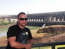 انا أعزب، 39 سنة هنا من أجل البحث عن شريك لتحقيق علاقة تعارف تعرف عليّ أكثر من خلال بروفايلي، فربّ صدفة خير من ألف ميعاد.