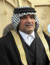 انا أرمل، 58 سنة هنا من أجل البحث عن شريك لتحقيق زواج عادي تعرف عليّ أكثر من خلال بروفايلي، فربّ صدفة خير من ألف ميعاد.