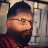 انا من الكراده الشرقيه، متزوج، 40 سنة هنا من أجل البحث عن شريك لتحقيق زواج عادي تعرف عليّ أكثر من خلال بروفايلي، فربّ صدفة خير من ألف ميعاد.