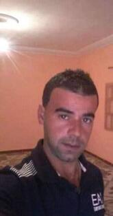 انا من بوتليليس، أعزب، 35 سنة هنا من أجل البحث عن شريك لتحقيق زواج عادي تعرف عليّ أكثر من خلال بروفايلي، فربّ صدفة خير من ألف ميعاد.