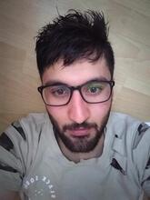 انا أعزب، 32 سنة هنا من أجل البحث عن شريك لتحقيق زواج عادي تعرف عليّ أكثر من خلال بروفايلي، فربّ صدفة خير من ألف ميعاد.