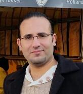 انا مطلق، 37 سنة هنا من أجل البحث عن شريك لتحقيق زواج عادي تعرف عليّ أكثر من خلال بروفايلي، فربّ صدفة خير من ألف ميعاد.