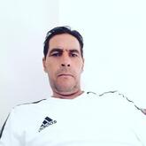 انا من بجاية، مطلق، 48 سنة هنا من أجل البحث عن شريك لتحقيق زواج عادي تعرف عليّ أكثر من خلال بروفايلي، فربّ صدفة خير من ألف ميعاد.