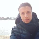 انا من بنها، مطلق، 42 سنة هنا من أجل البحث عن شريك لتحقيق زواج عادي تعرف عليّ أكثر من خلال بروفايلي، فربّ صدفة خير من ألف ميعاد.