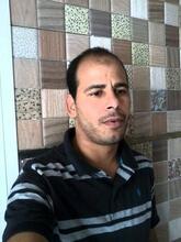 انا من القنيطرة، أعزب، 44 سنة هنا من أجل البحث عن شريك لتحقيق زواج عادي تعرف عليّ أكثر من خلال بروفايلي، فربّ صدفة خير من ألف ميعاد.