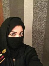 انا من بسكرة، مطلقة، 50 سنة هنا من أجل البحث عن شريك لتحقيق زواج عادي تعرف عليّ أكثر من خلال بروفايلي، فربّ صدفة خير من ألف ميعاد.