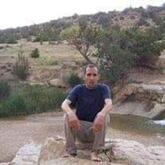 انا من المسيلة، أعزب، 46 سنة هنا من أجل البحث عن شريك لتحقيق زواج عادي تعرف عليّ أكثر من خلال بروفايلي، فربّ صدفة خير من ألف ميعاد.