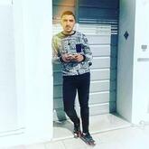 انا أعزب، 33 سنة هنا من أجل البحث عن شريك لتحقيق زواج عادي تعرف عليّ أكثر من خلال بروفايلي، فربّ صدفة خير من ألف ميعاد.