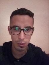 انا من المسيلة، أعزب، 31 سنة هنا من أجل البحث عن شريك لتحقيق زواج عادي تعرف عليّ أكثر من خلال بروفايلي، فربّ صدفة خير من ألف ميعاد.