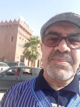 انا متزوج، 69 سنة هنا من أجل البحث عن شريك لتحقيق زواج عادي تعرف عليّ أكثر من خلال بروفايلي، فربّ صدفة خير من ألف ميعاد.