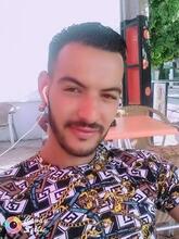 انا من وجدة، أعزب، 35 سنة هنا من أجل البحث عن شريك لتحقيق زواج عادي تعرف عليّ أكثر من خلال بروفايلي، فربّ صدفة خير من ألف ميعاد.