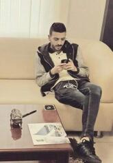 انا من التجمع الخامس، أعزب، 34 سنة هنا من أجل البحث عن شريك لتحقيق زواج عادي تعرف عليّ أكثر من خلال بروفايلي، فربّ صدفة خير من ألف ميعاد.