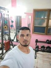 انا من Oran، متزوج، 39 سنة هنا من أجل البحث عن شريك لتحقيق زواج عادي تعرف عليّ أكثر من خلال بروفايلي، فربّ صدفة خير من ألف ميعاد.