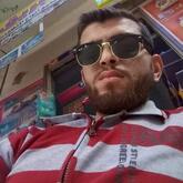 انا من منفلوط، متزوج، 36 سنة هنا من أجل البحث عن شريك لتحقيق زواج عادي تعرف عليّ أكثر من خلال بروفايلي، فربّ صدفة خير من ألف ميعاد.