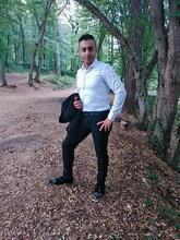 انا من اسطنبول، أعزب، 33 سنة هنا من أجل البحث عن شريك لتحقيق زواج عادي تعرف عليّ أكثر من خلال بروفايلي، فربّ صدفة خير من ألف ميعاد.