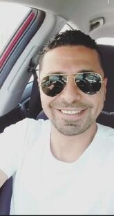 انا مطلق، 44 سنة هنا من أجل البحث عن شريك لتحقيق زواج عادي تعرف عليّ أكثر من خلال بروفايلي، فربّ صدفة خير من ألف ميعاد.