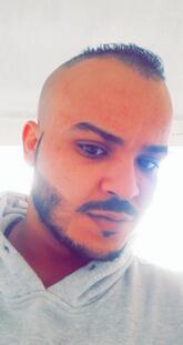 انا أعزب، 34 سنة هنا من أجل البحث عن شريك لتحقيق زواج عادي تعرف عليّ أكثر من خلال بروفايلي، فربّ صدفة خير من ألف ميعاد.