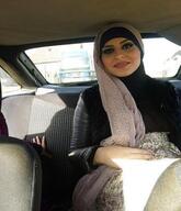 انا من القاهرة، مطلقة، 33 سنة هنا من أجل البحث عن شريك لتحقيق زواج عادي تعرف عليّ أكثر من خلال بروفايلي، فربّ صدفة خير من ألف ميعاد.