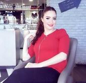 انا أرملة، 34 سنة هنا من أجل البحث عن شريك لتحقيق زواج عادي تعرف عليّ أكثر من خلال بروفايلي، فربّ صدفة خير من ألف ميعاد.
