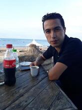 انا من agadir، أعزب، 37 سنة هنا من أجل البحث عن شريك لتحقيق زواج عادي تعرف عليّ أكثر من خلال بروفايلي، فربّ صدفة خير من ألف ميعاد.